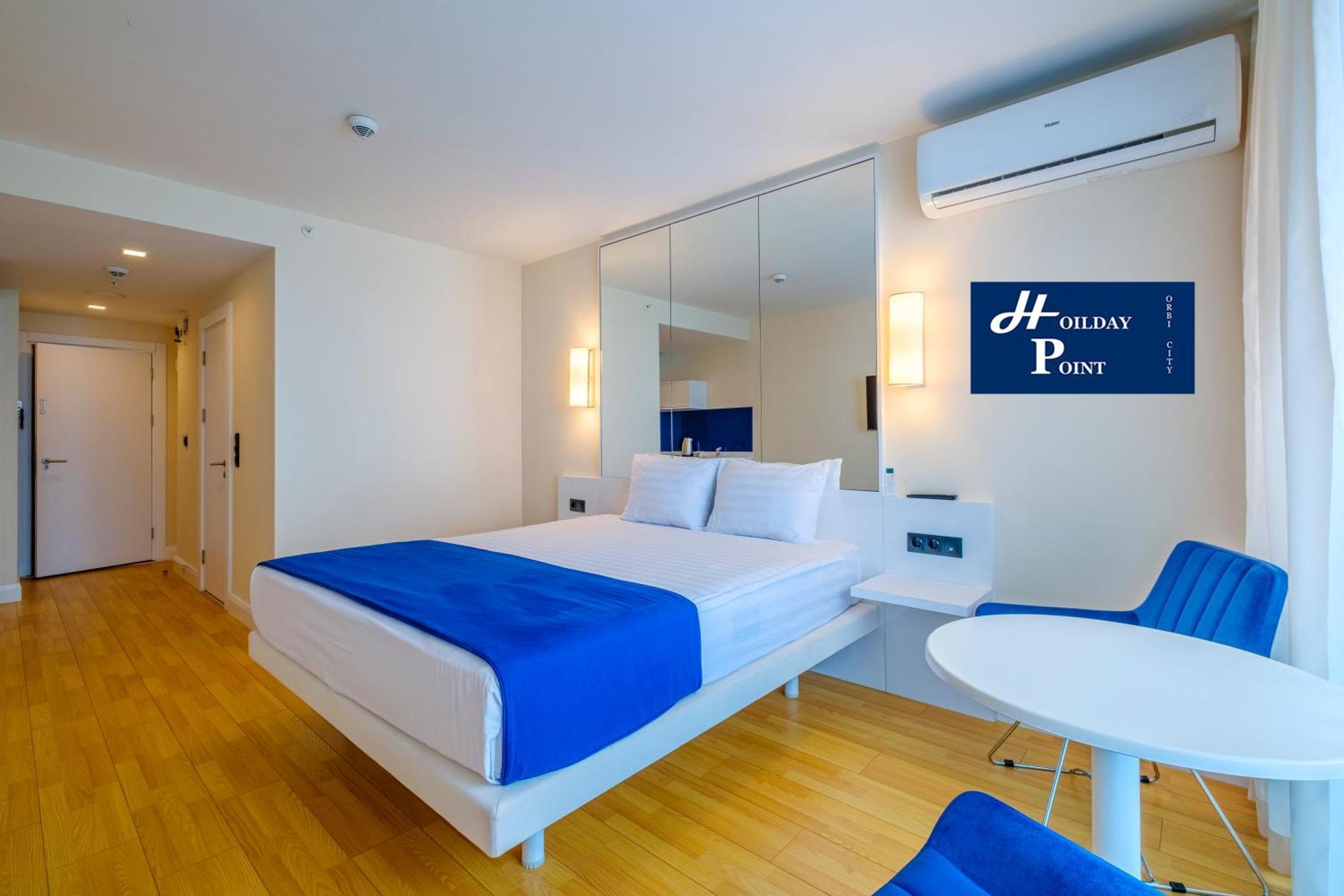 Holiday Point Orbi City 巴统 外观 照片
